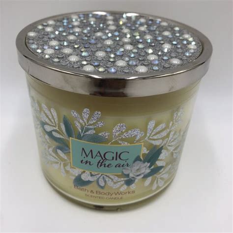 Magic in the air candle